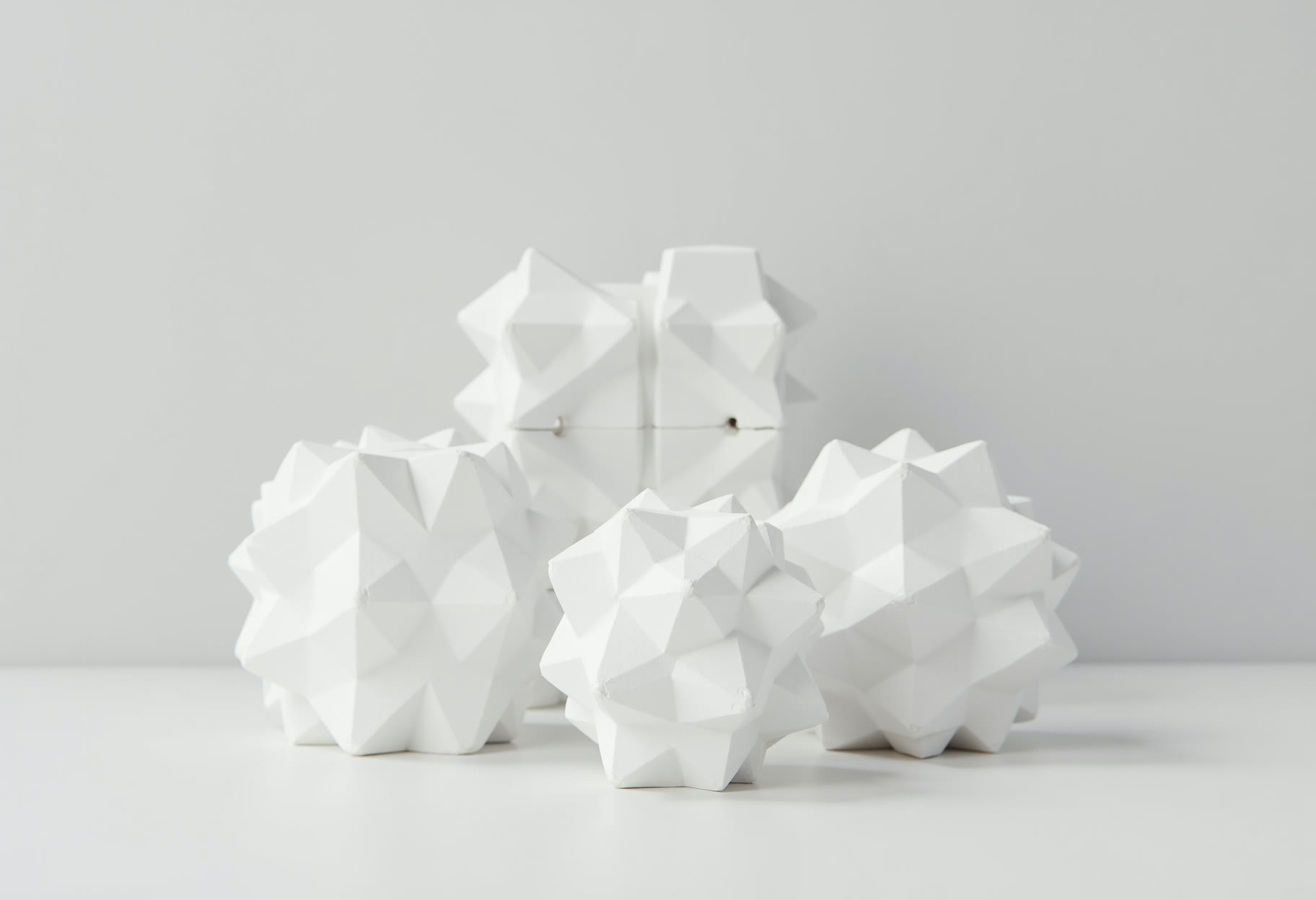 White foam massing study at 1:200